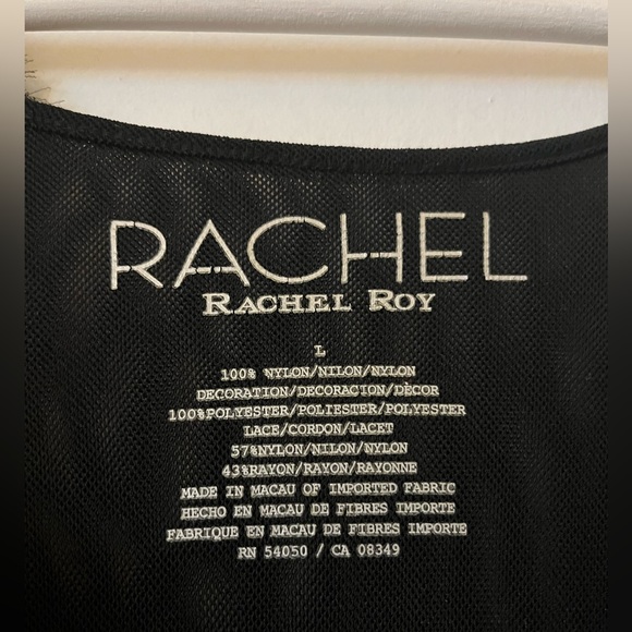 Pretty black top - Picture 3 of 5